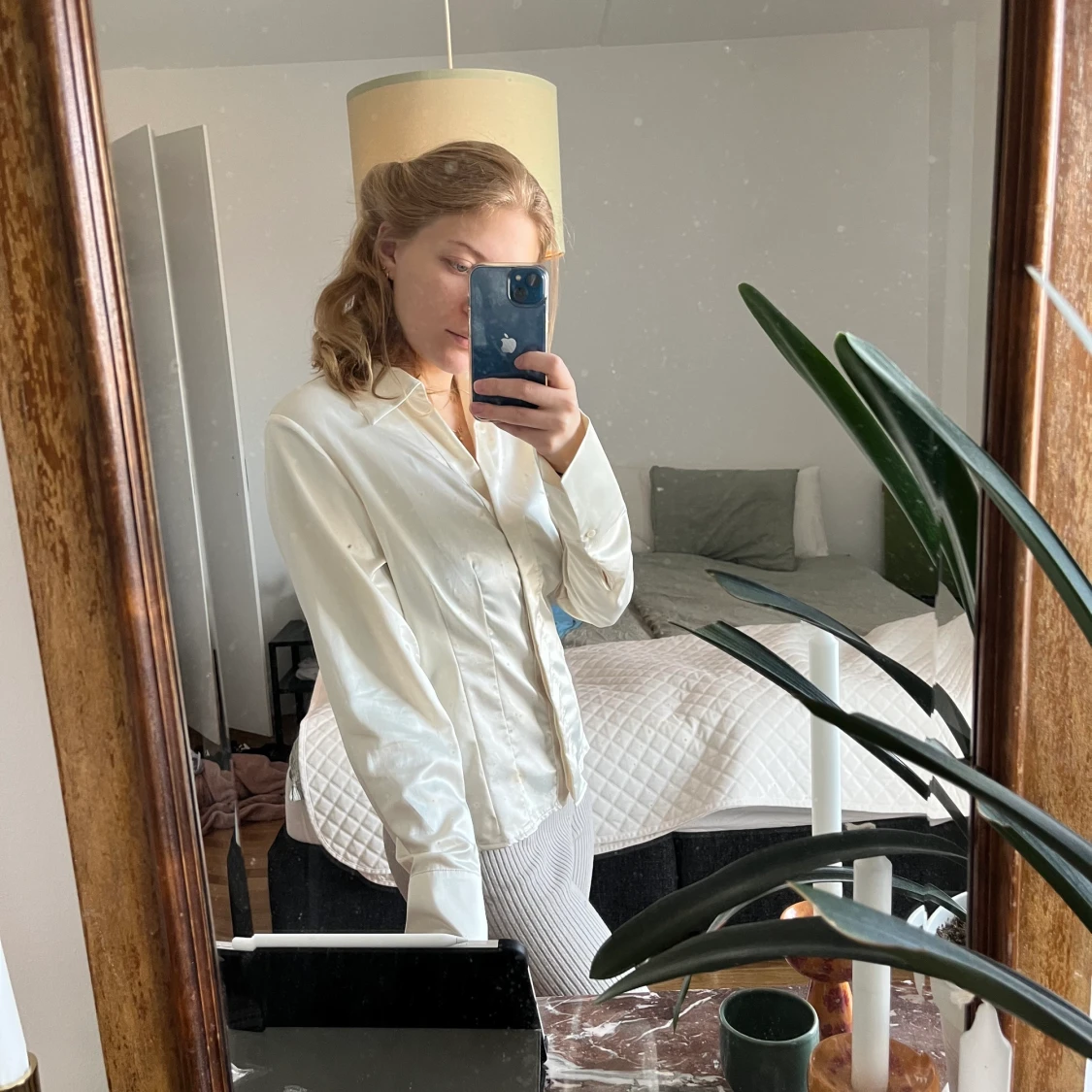 Sidenblus från Gina Tricot