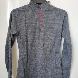 Seamless träningströja - Seamless träningströja. Sparsamt använd 🤍 