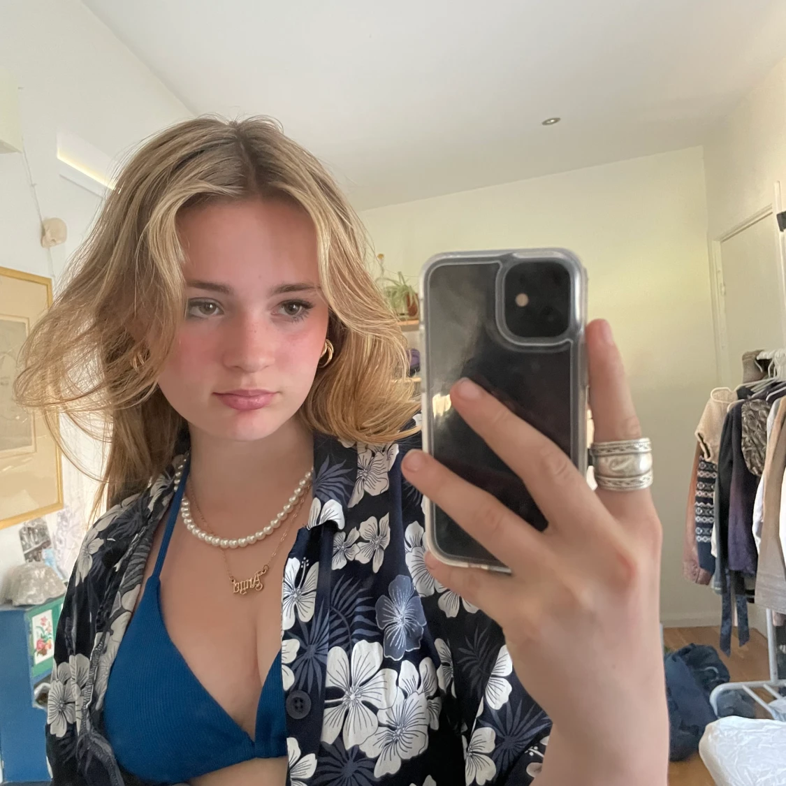 Strl L Hawaii skjorta med fina blommor  - 90