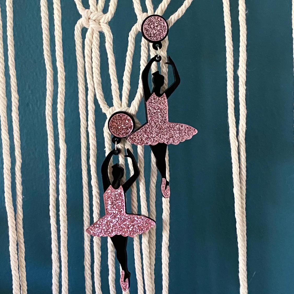 Fantastiska ballerina örhängen 💕