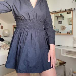 Svart skjortklänning ifrån zara❤️‍🔥 storlek S och säljs för 200kr