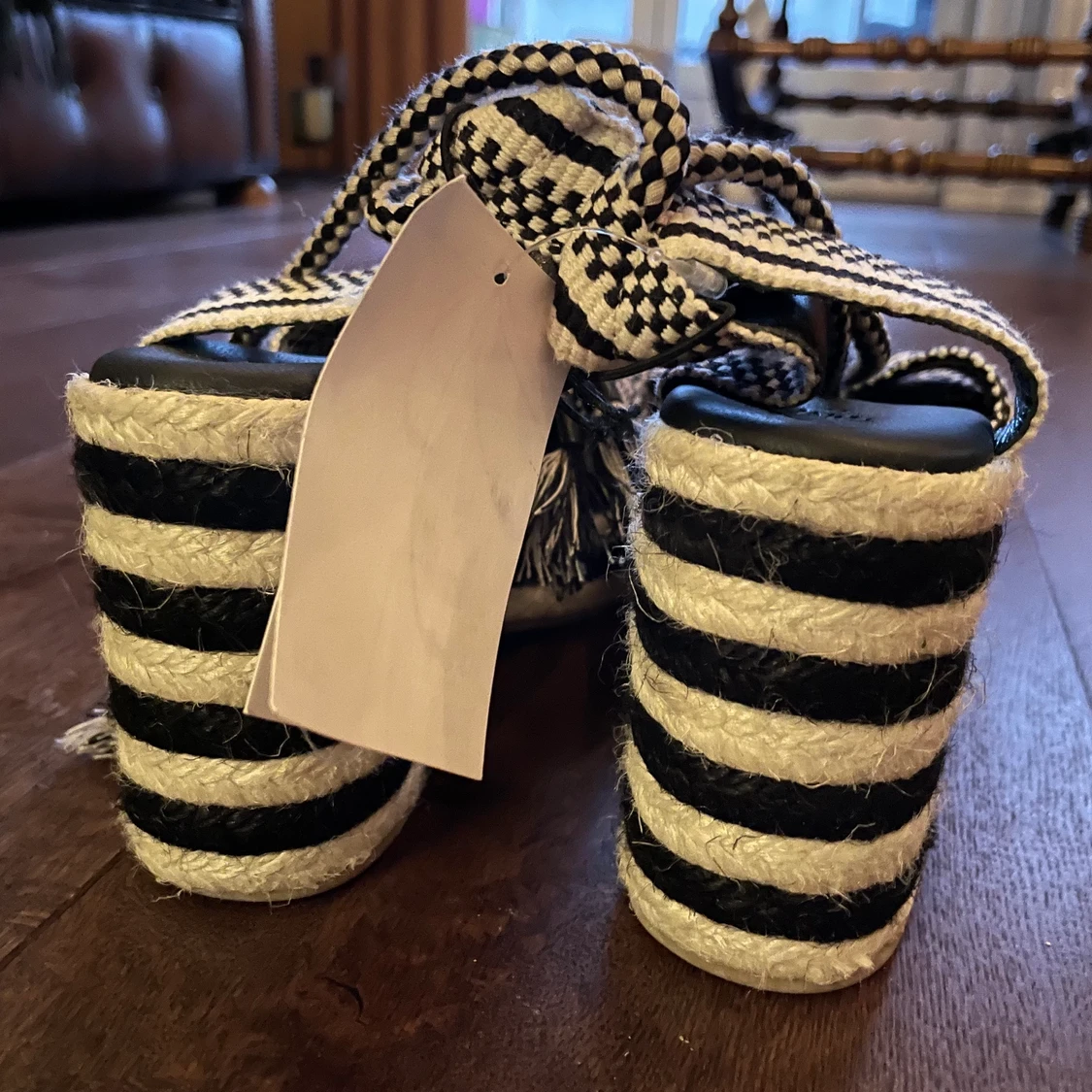 Nya HM platåskor - 90