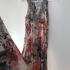 Odd Molly klänning - Så vacker lång klänning från Odd Molly. Köpt till en avslutning för några år sedan. Storlek 1 (xs-s). 