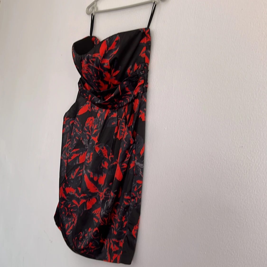 Festklänning svart/röd - 90