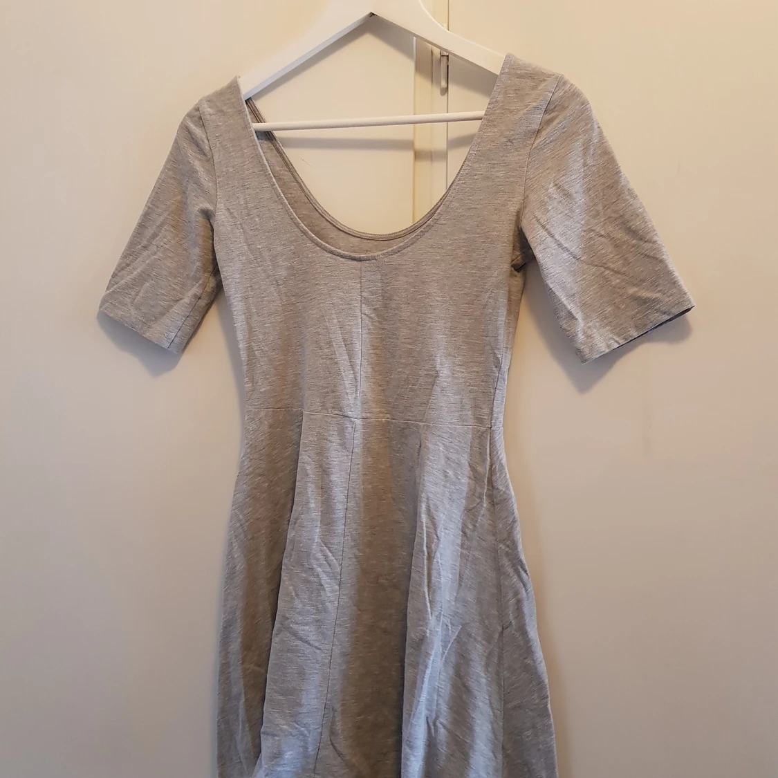 Grå fin klänning - 90