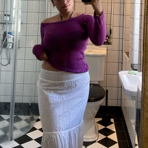 Tröja - SKICKAD LÅNGÄRMAD LILA TRÖJA FRÅN H&M  SKICK: Tröjan är i bra skick.  