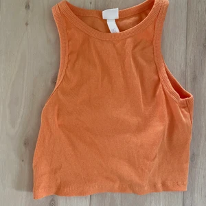 Topp från hm - Orange topp från hm