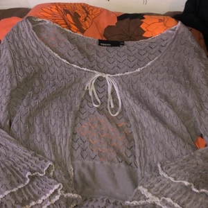 Grå kofta - En superfin kofta som jag köpte på secondhand för ett år sen men som aldrig kommit till användning. Superskön!