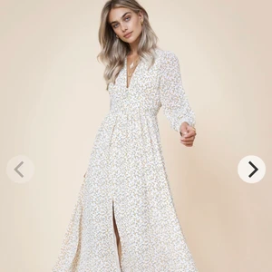 Adoore Napoli dress lemon st38 - Adoore Napoli dress lemon inköpt förra sommaren, endast använd en gång. Storlek 38 (smalare i midjan). 