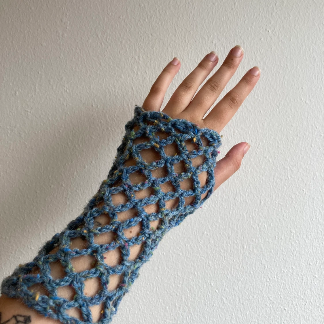 Virkade mesh handskar 