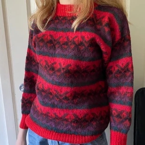 Stickad tröja - Suuuper fin tröja i alpackaull! Jag möts upp och fraktar!!