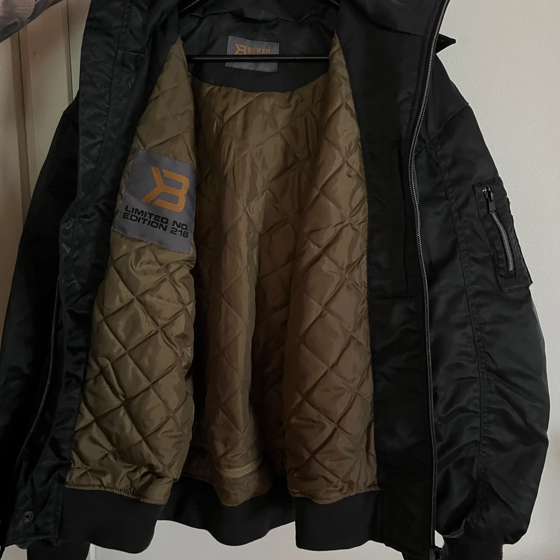 Better Bodies jacka limited edition