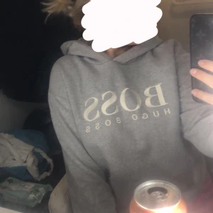 Hugo boss - Äkta Hugo boss köpt i Göteborg, använd fåtal gånger precis som nu köpt för 1500💕