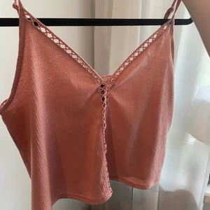 rosa linne  - linne ifrån hm, endast använd 1 gång💕