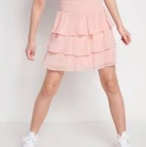 Rosa Lindex kjol - Säljer denna rosa volang kjol från lindex! Storlek 146/152 barn storlek men passar mej som är en xs och cirka 163cm💓