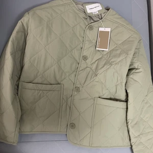 ny - helt ny aldrig använd tunn sommar jacka! i fin mintig färg, perfekt till sena sommarkvällar 💗 passar XS-M