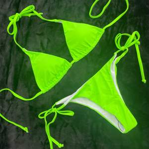 Neongrön bikini i storlek S, endast testad. Säljs för 90kr + 39kr frakt.💚