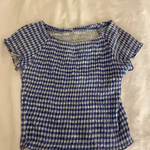 Säljer denna skitfina rutiga tröja från Zara!💕💕