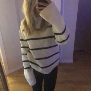 Randig tröja  - Randig tröja från shein i storlek xs
