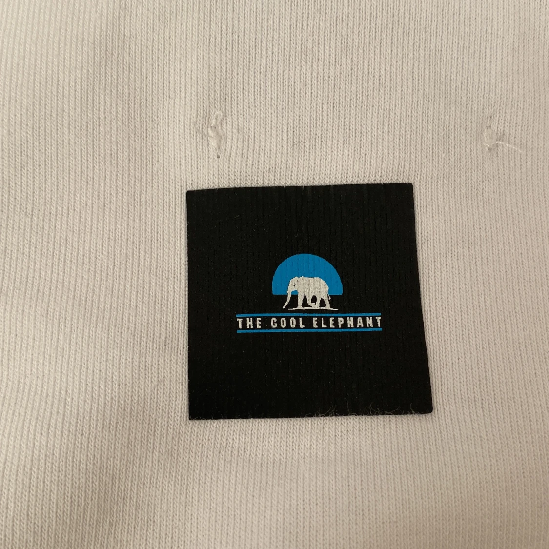 The cool elephant hoodie - 90