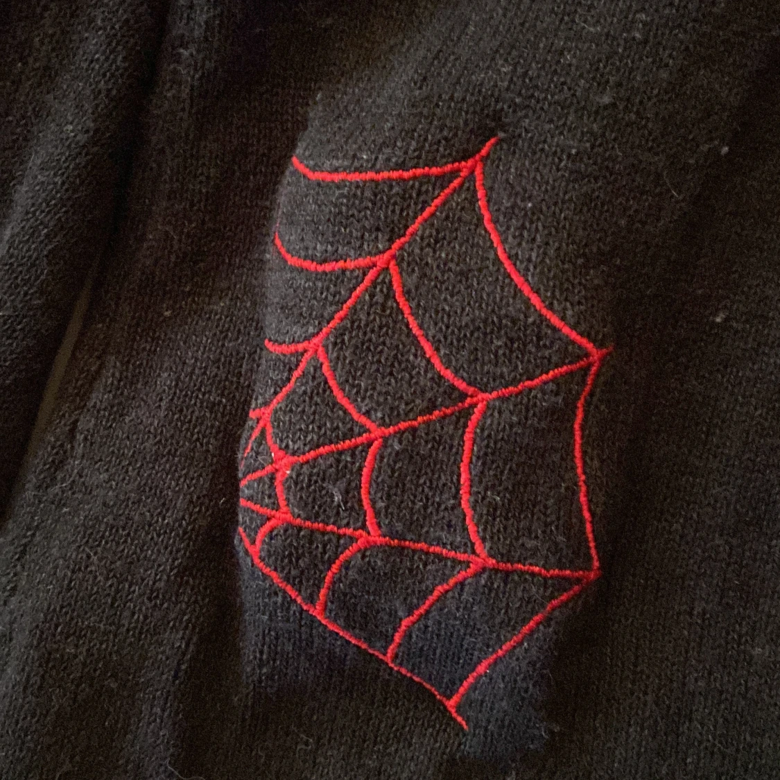 Kofta med spindel märken - 90