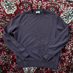 ACNE Casey Crewneck - Kanske min favoritsilhuett på crewneck of all time. Säöjer pga behöver storlek större. Strl S, sitter som M-L