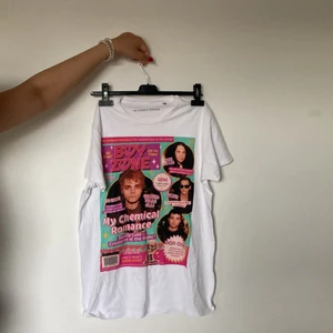 My chemical romance merch - Officiell MCR merch i nytt skick från grönan konserten. Orginalpris 400kr. (kunden betalar frakt)