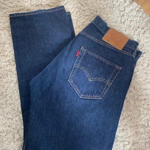Vintage Levis 501  - Ett par vintage Levis 501s i storlek 32/30. Köparen står för frakten (skickas spårbart) :) 