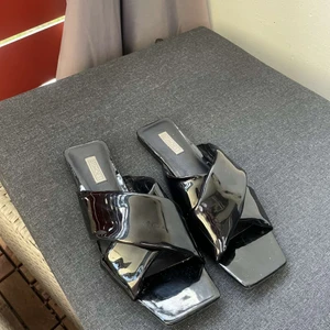 Sandaler Nelly - Jättefina sandaler i fint skick som är köpta från Nelly. Skorna är i storlek 39. Säljer för 100 kr + frakt❤️