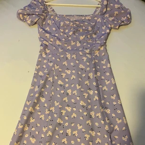 Klänning - Använt en gång. Storlek XS från SHEIN. 