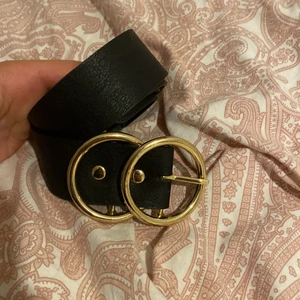 bälte - Super fint bälte som kan användas till allt. Jättefint och effektivt 