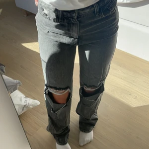 Jeans  - Säljer dessa jättefina mod Rise jeansen då dom inte kommer till användning längre. ❤️❤️