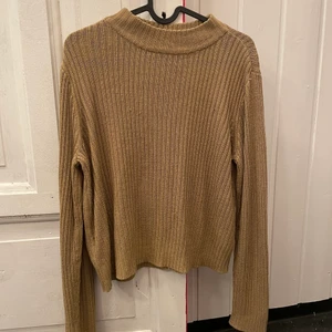 Tröja - Brun tröja