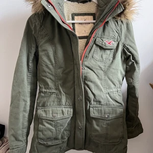Hollister - Hollister size small khaki coat