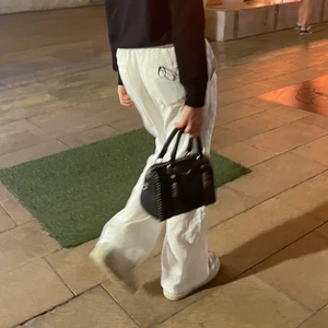 Roxy linnebyxor - roxy linnebyxor, lite för stora för mig men sitter ändå fint, säljer för direkpris, ingen budgivning, byter också gärna med strl M❤️