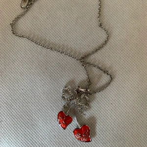 Vivienne Westwood Halsband - Kolla min samlade annons för mer info Inte äkta   Kör budgivning för att få sålt på mina 