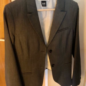 Kavaj - Kavaj i nästan oanvänt skick. The One blazer. Grå.  