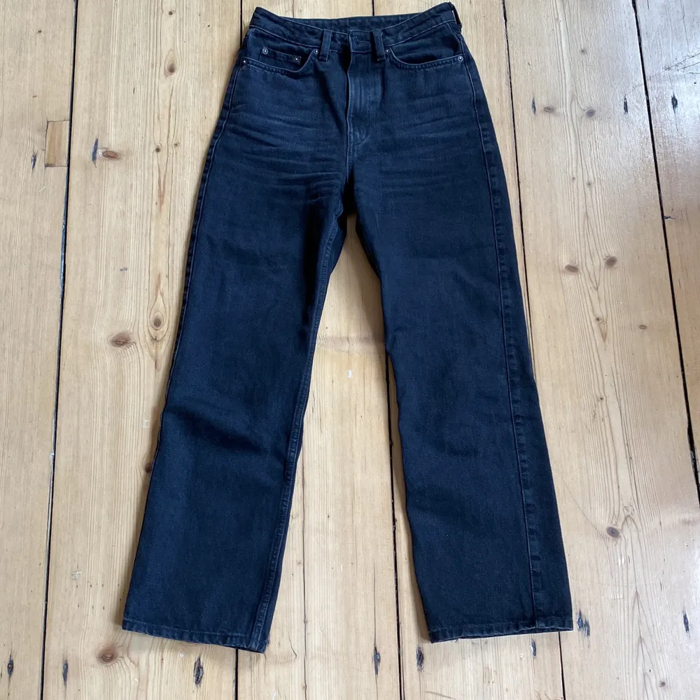WEEKDAY jeans ”ROWE” 26/30. Jeans & Byxor.