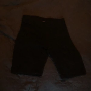 Cykelbyxor - Cykelbyxor från Gina Tricot, storlek xs-S