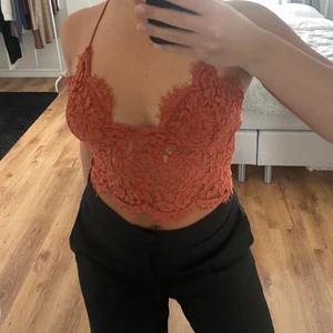 Spetstopp - Supersöt spetstopp i fin röd färg 💖 Köparen står för frakt!