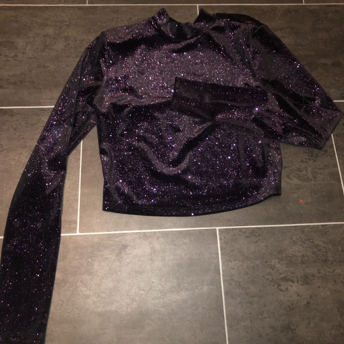 Crop topp med öppen rygg