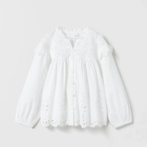 Zara blus - Slutsåld zara blus, nypris 300 mitt pris 250 ❤️storlek 164 men passar mig som har xs/s