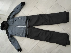 Skidkläder stl164/170 - Fina skidkläder från Stadium, i nyskick. Jacka stl 164, byxor stl 170.