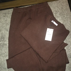 2 artikel stickat - Helt ny