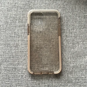 Mobilskal  - ett iPhone 11 PRO holditskal i ett super skick, älskar det