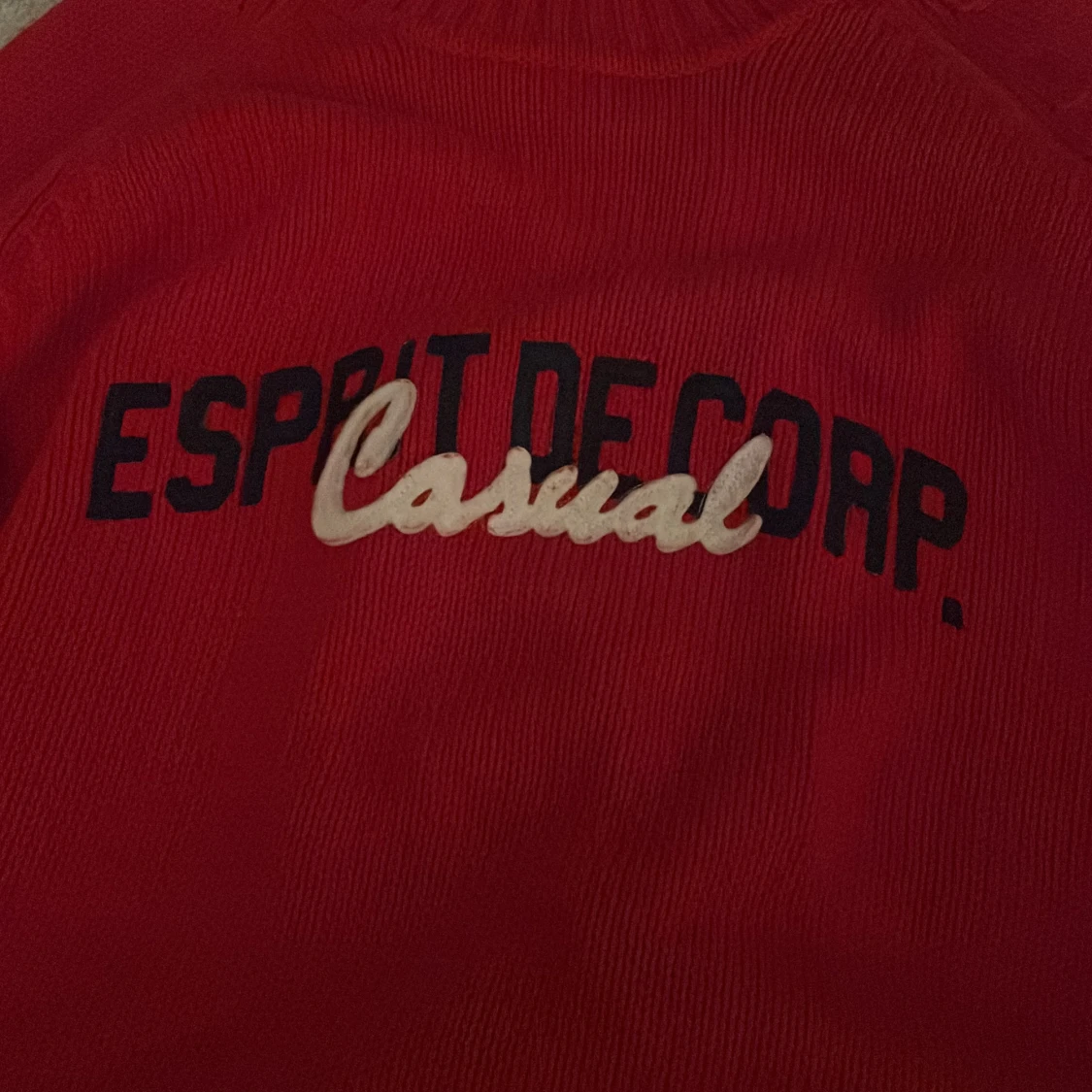 Röd stickad tröja  - 90