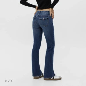 Jeans - Säljer dessa jeans från pull&bear då jag kände att de inte riktigt passar mig💕
