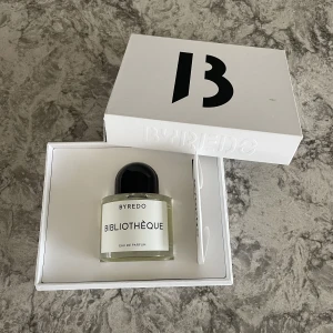 Byredo parfym  - Helt oanvänd. Fick i julklapp men tyvärr var det fel lukt. 