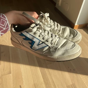 Vans shoes w blue fame  - bra skick