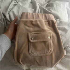 juicy couture byxor - Säljer nu mina juciy byxor då det är för stora för mig fint skick och super fina